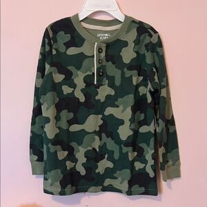 Cat & Jack Green Camouflage Long Sleeve Tee